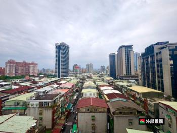 稀有大戶三代同鄰喜迎金孫