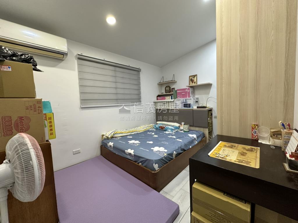 頂美一街角窗透天房屋室內格局與周邊環境
