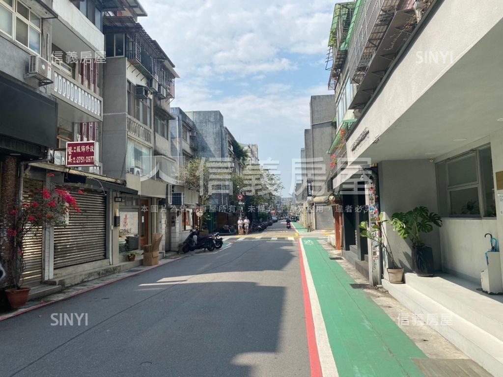 東區潮街面寬金店面房屋室內格局與周邊環境