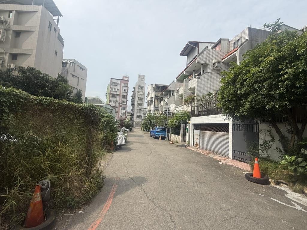 近國豐街衛浴開窗三樓美寓房屋室內格局與周邊環境