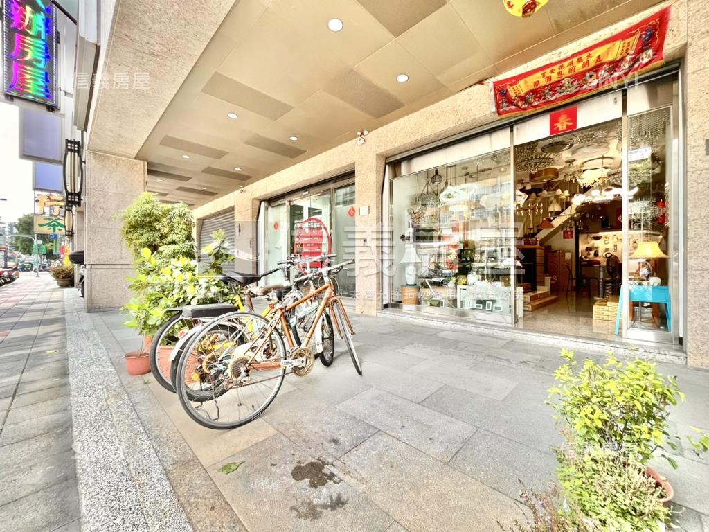 名店永流傳１＋２享金店房屋室內格局與周邊環境