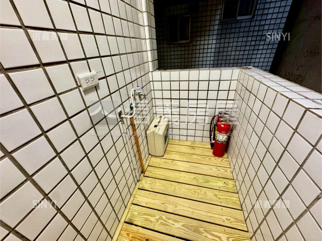 電梯兩房兩衛高質感侘寂風房屋室內格局與周邊環境