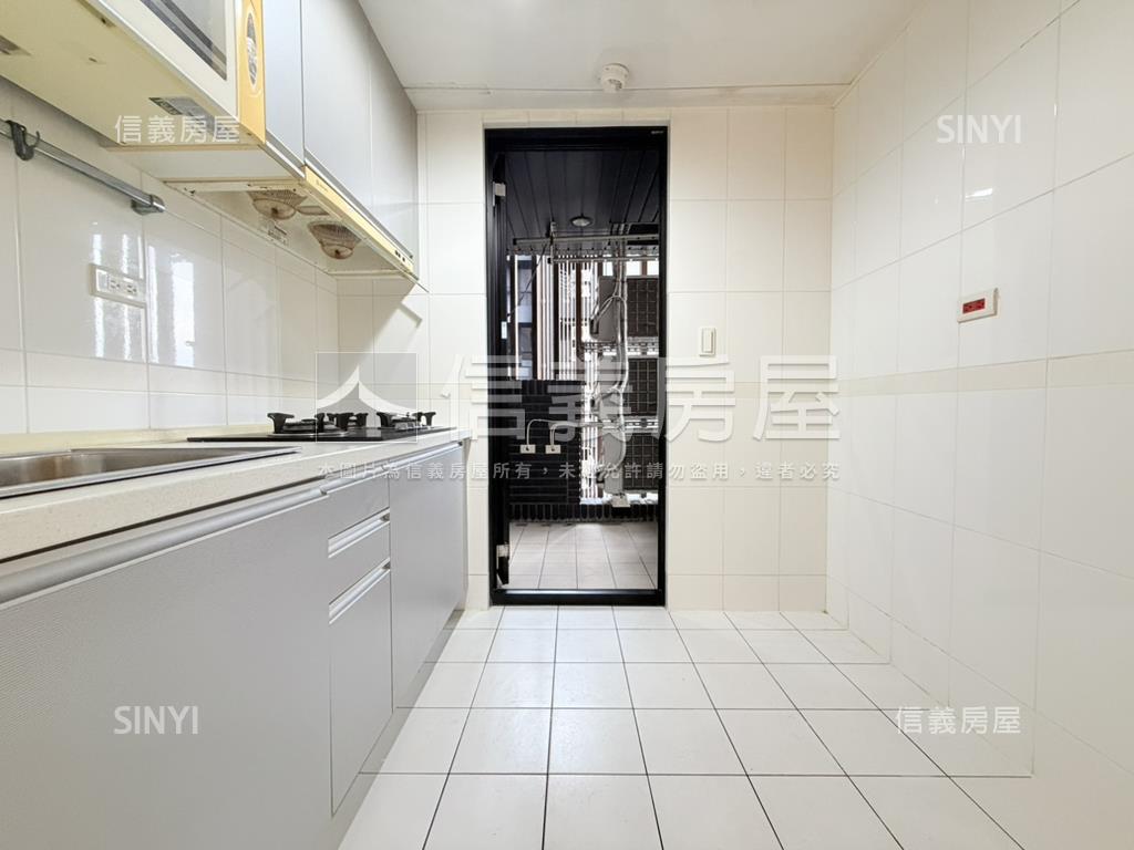 丰上兩房‧機能完善好日常房屋室內格局與周邊環境