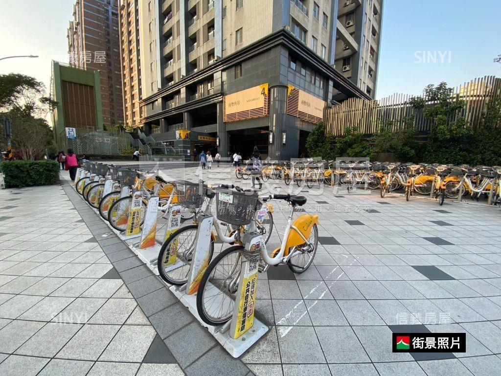 南方之星甲梯車位房屋室內格局與周邊環境