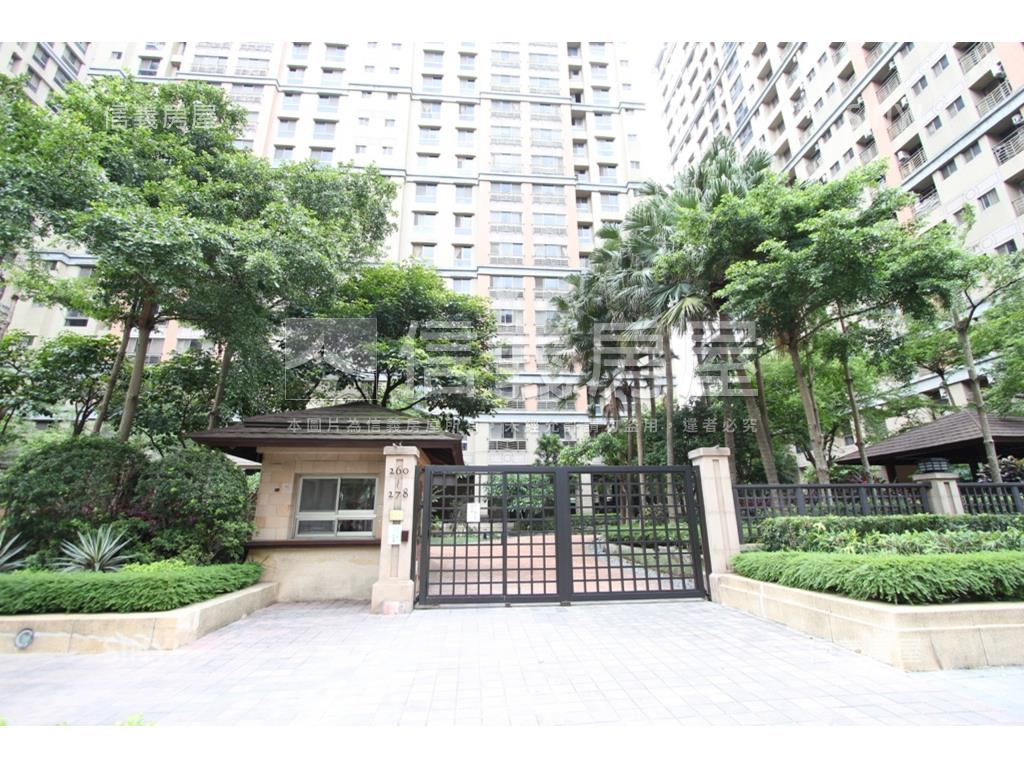 四季會館車位房屋室內格局與周邊環境