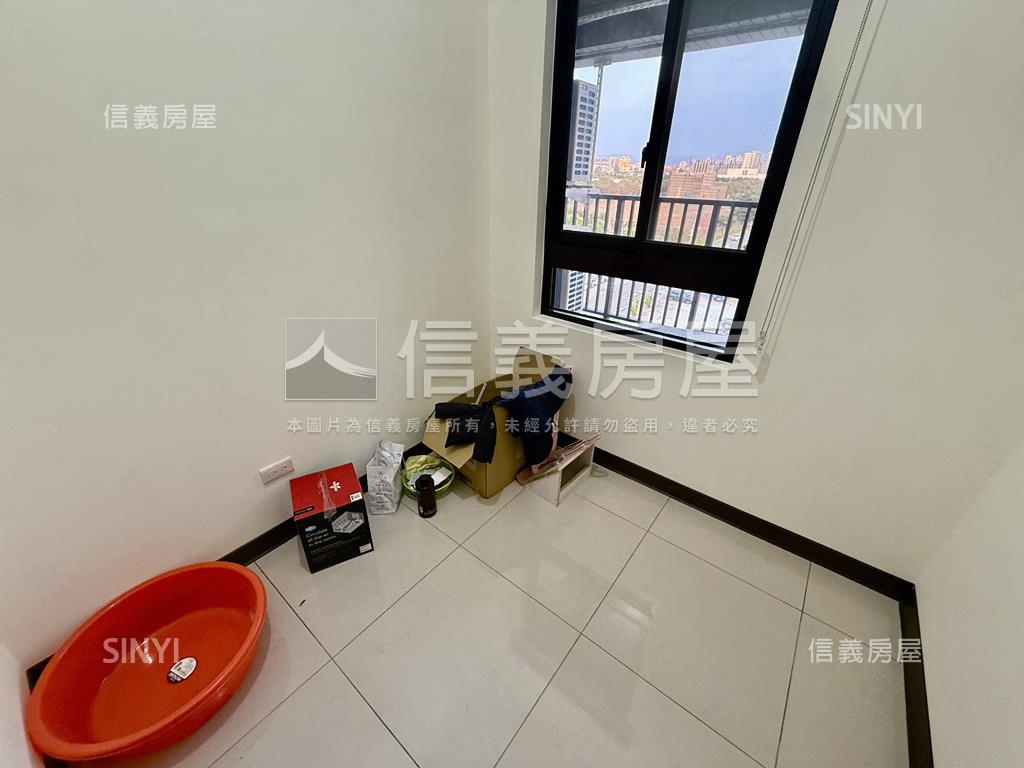 純寓三房平車房屋室內格局與周邊環境