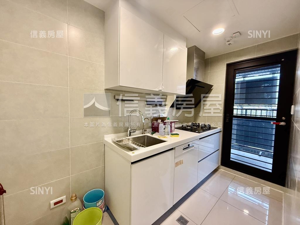 純寓三房平車房屋室內格局與周邊環境