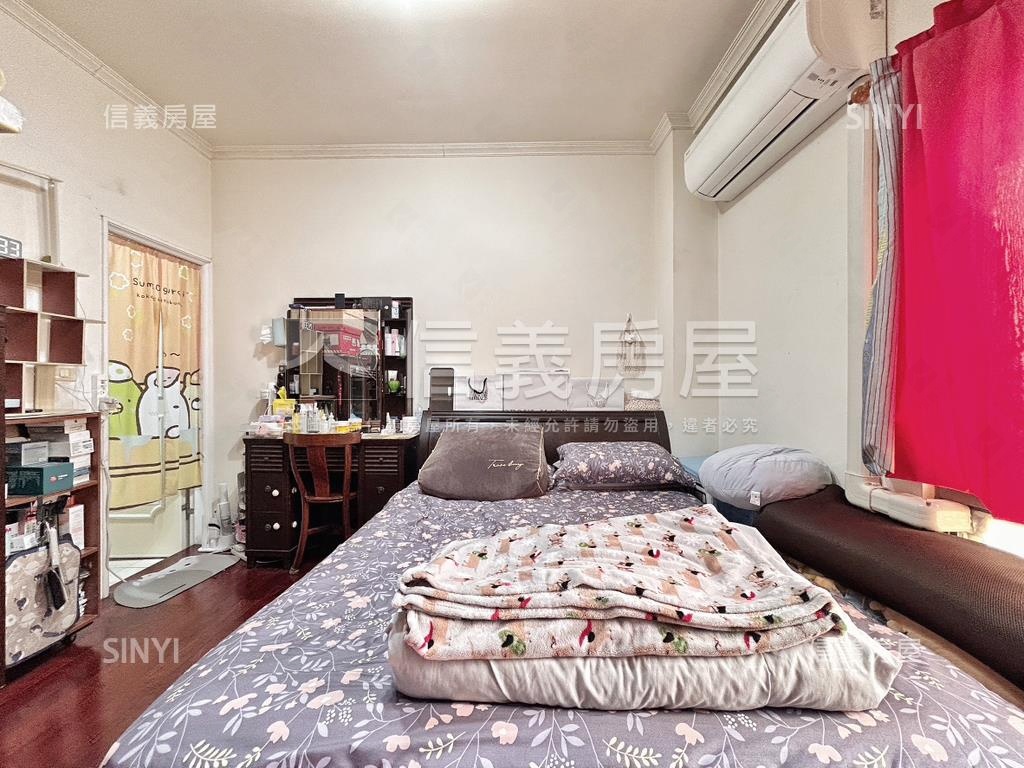 專任十八甲特級三房車位房屋室內格局與周邊環境