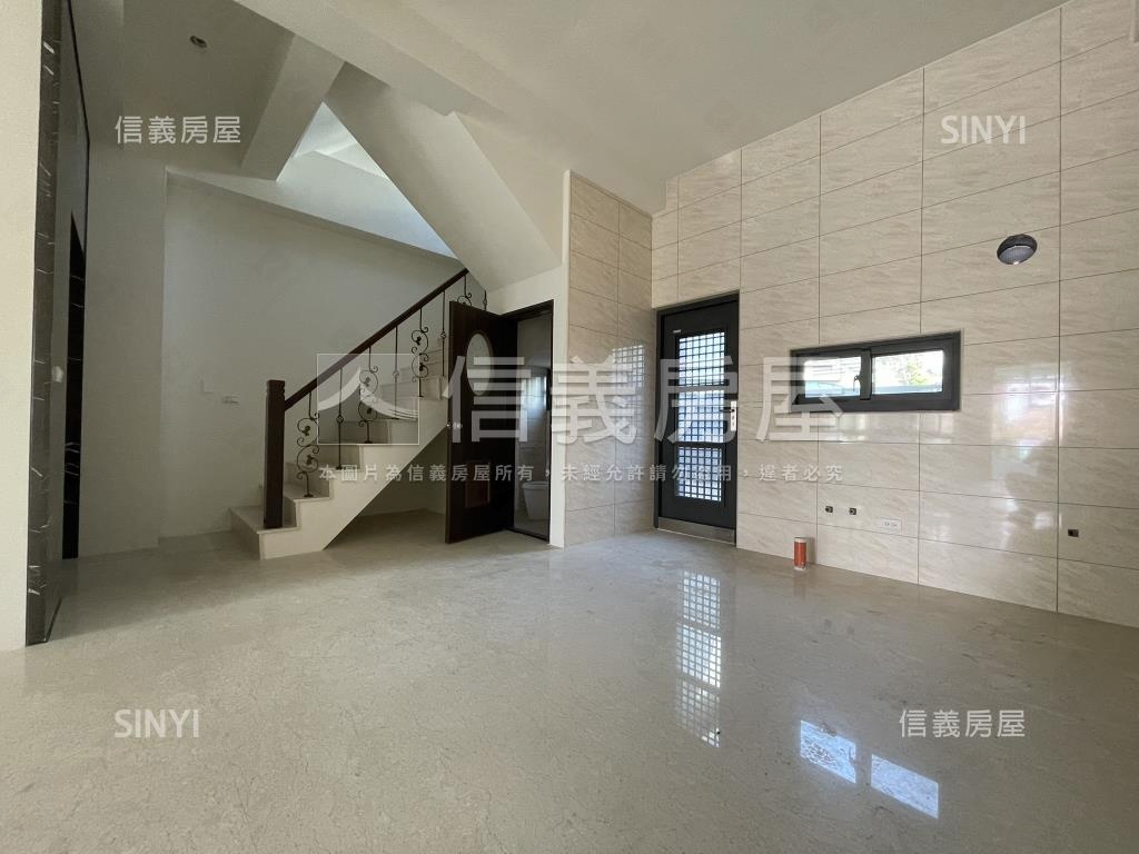 大埔商圈大面寬別墅房屋室內格局與周邊環境