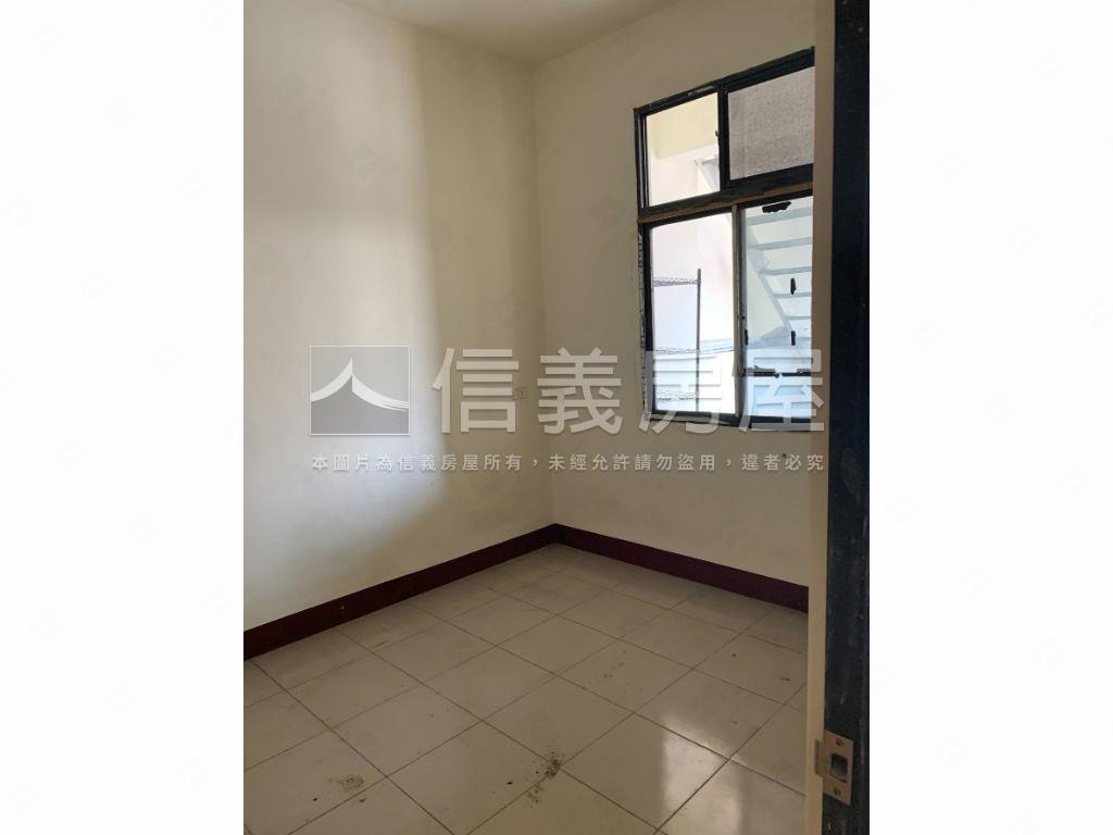 建功路黃金來財透店房屋室內格局與周邊環境