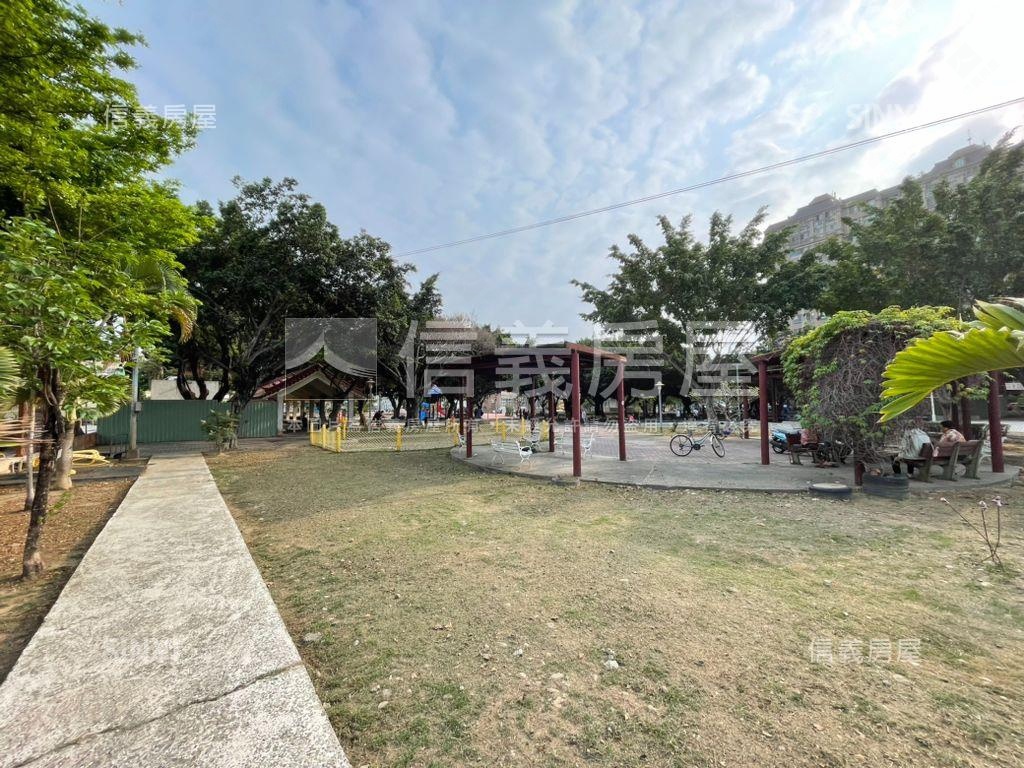 地約１４９坪市中心大面寬房屋室內格局與周邊環境