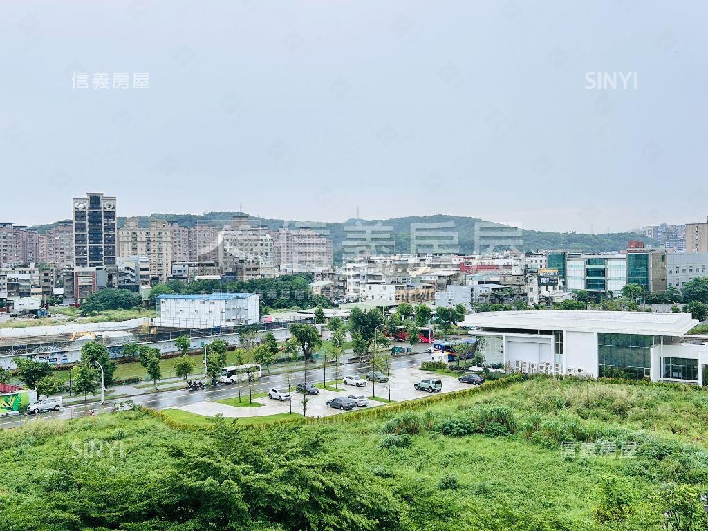 先看這間房價２字頭房屋室內格局與周邊環境
