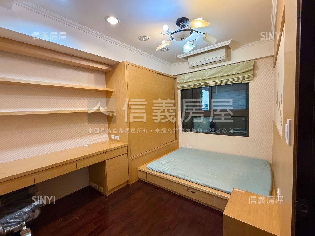 陽光情人採光三房平車房屋室內格局與周邊環境