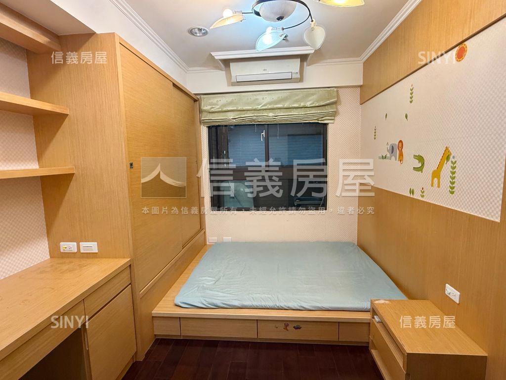 陽光情人採光三房平車房屋室內格局與周邊環境