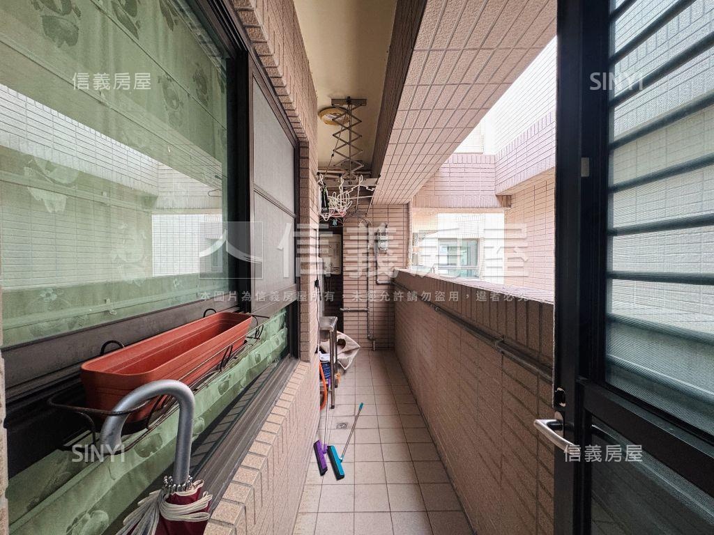 ３１期高樓採光三房平車房屋室內格局與周邊環境