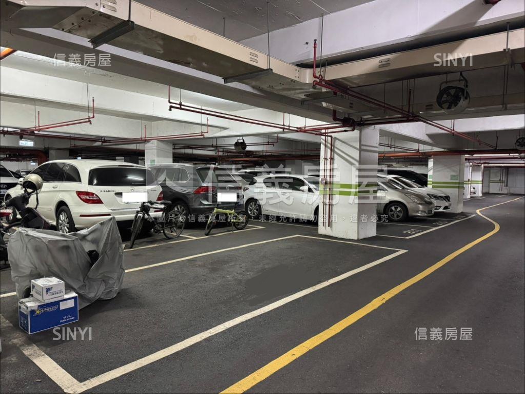 ３１期高樓採光三房平車房屋室內格局與周邊環境