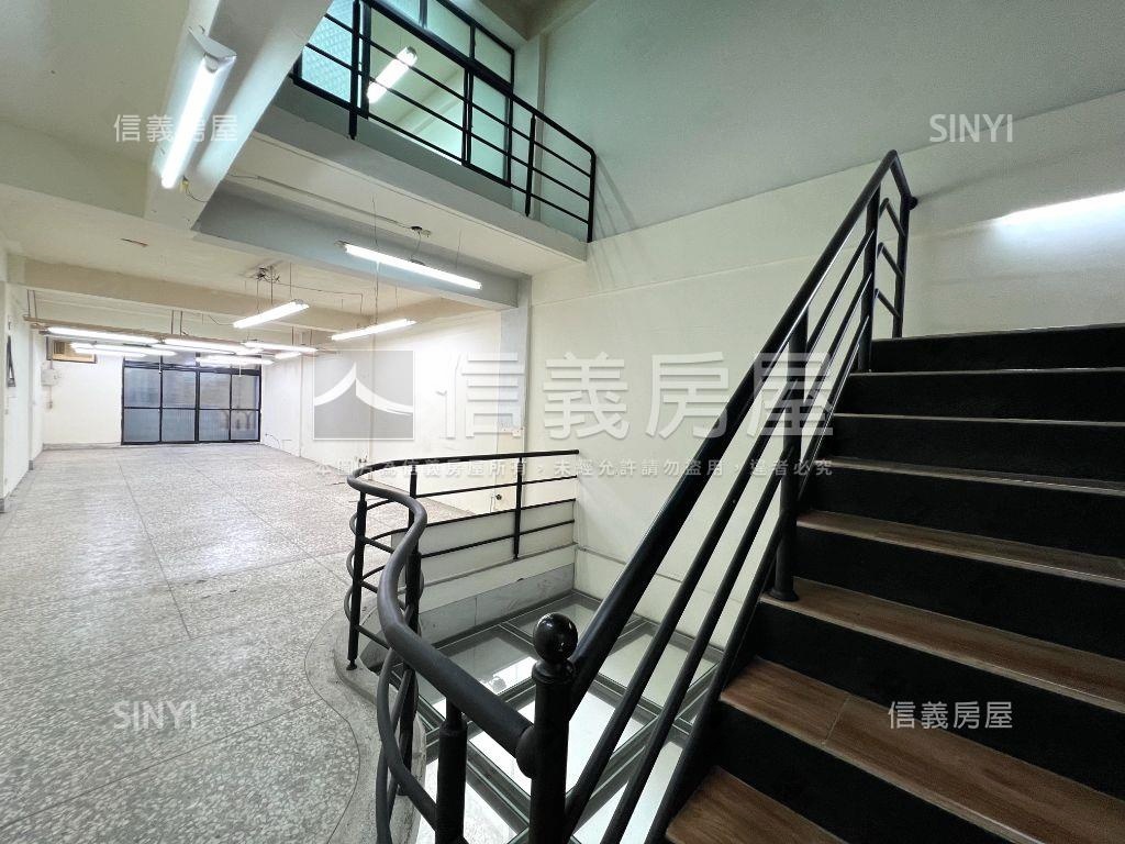 正大業路大面寬透天金店面房屋室內格局與周邊環境