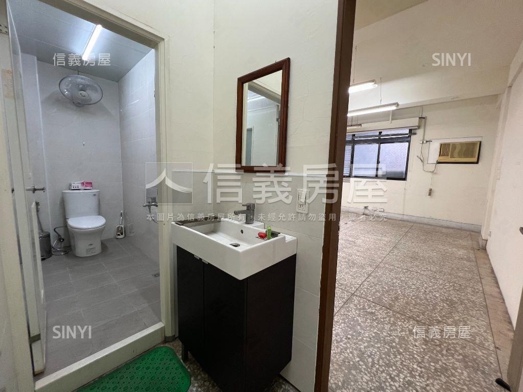 正大業路大面寬透天金店面房屋室內格局與周邊環境