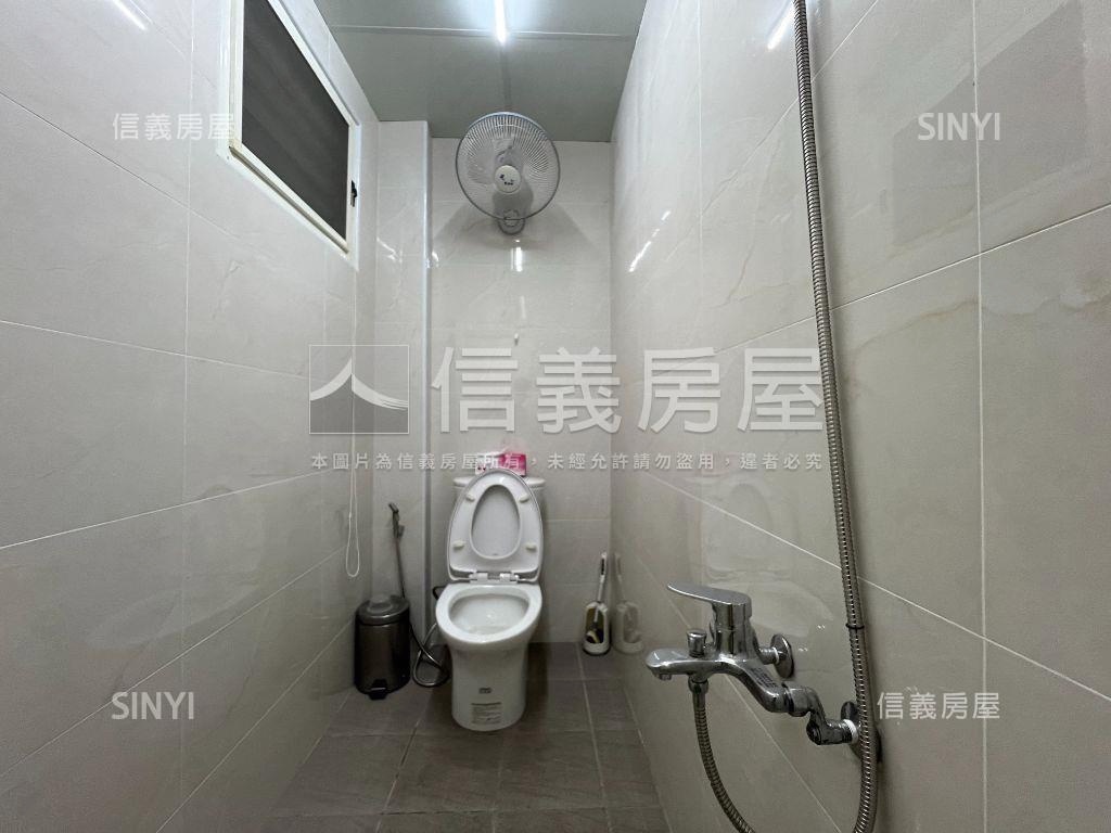 正大業路大面寬透天金店面房屋室內格局與周邊環境