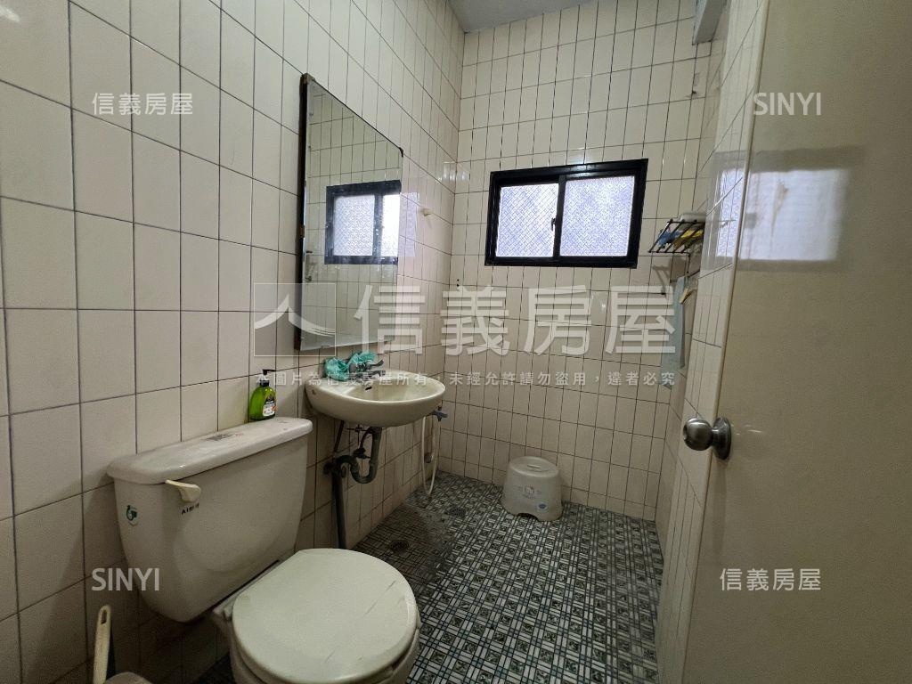 正大業路大面寬透天金店面房屋室內格局與周邊環境