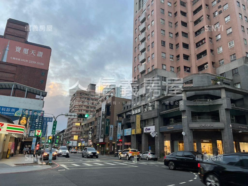 正大業路大面寬透天金店面房屋室內格局與周邊環境