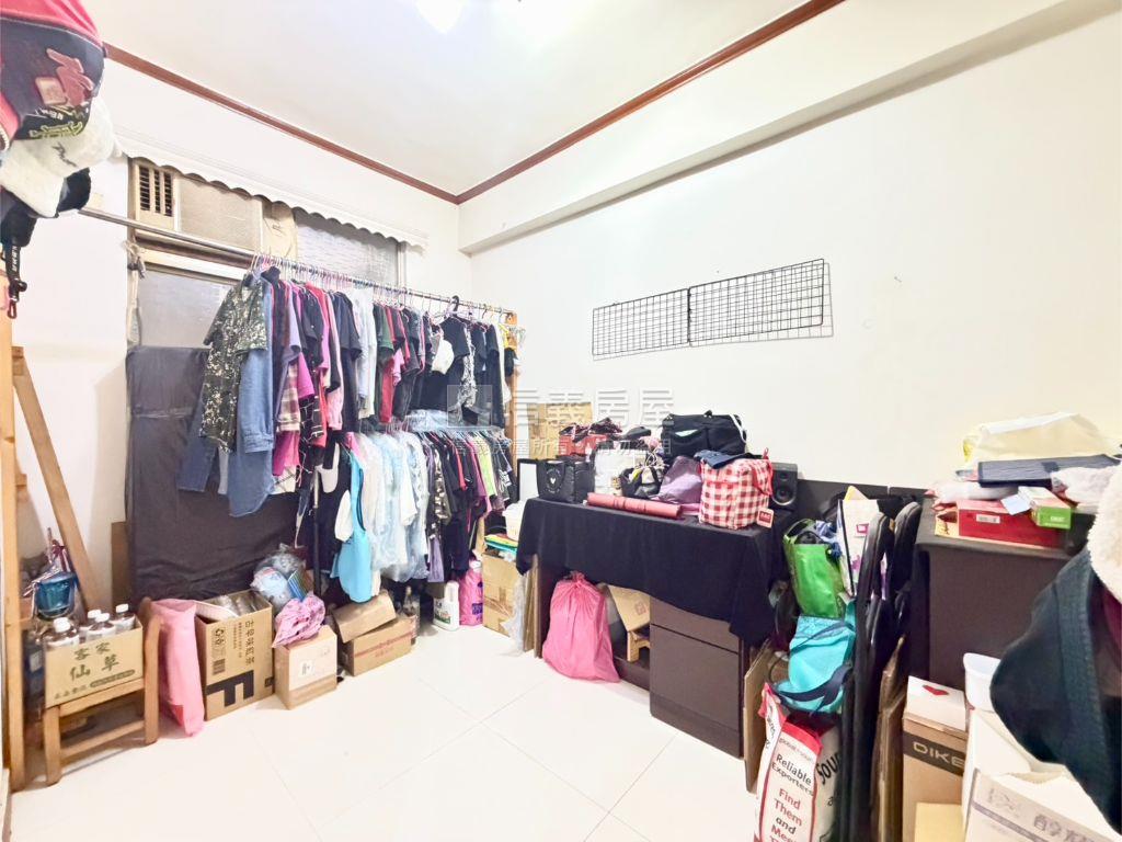 亞東商圈公寓三房房屋室內格局與周邊環境