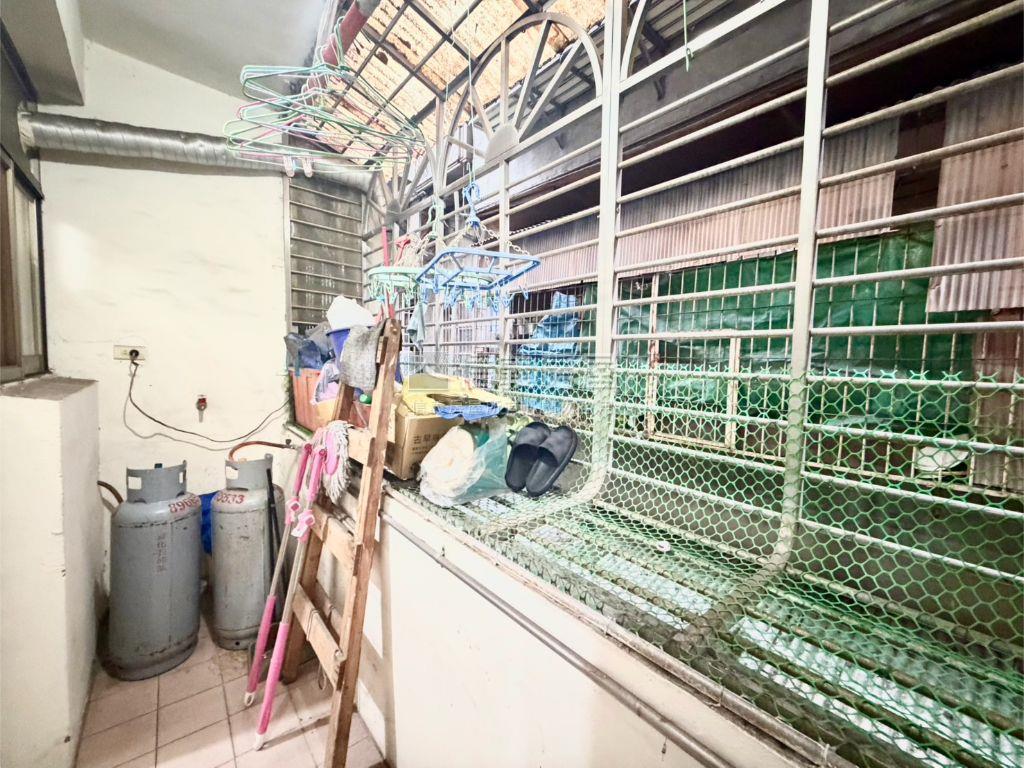 亞東商圈公寓三房房屋室內格局與周邊環境