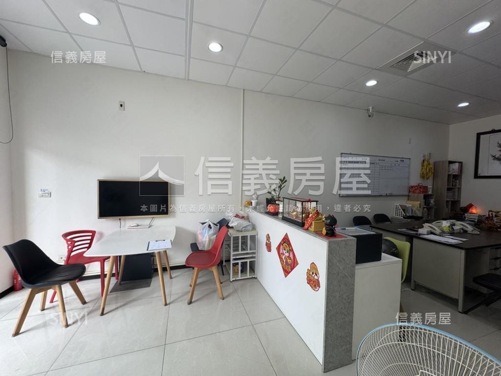 華東映玥角間店面車位房屋室內格局與周邊環境