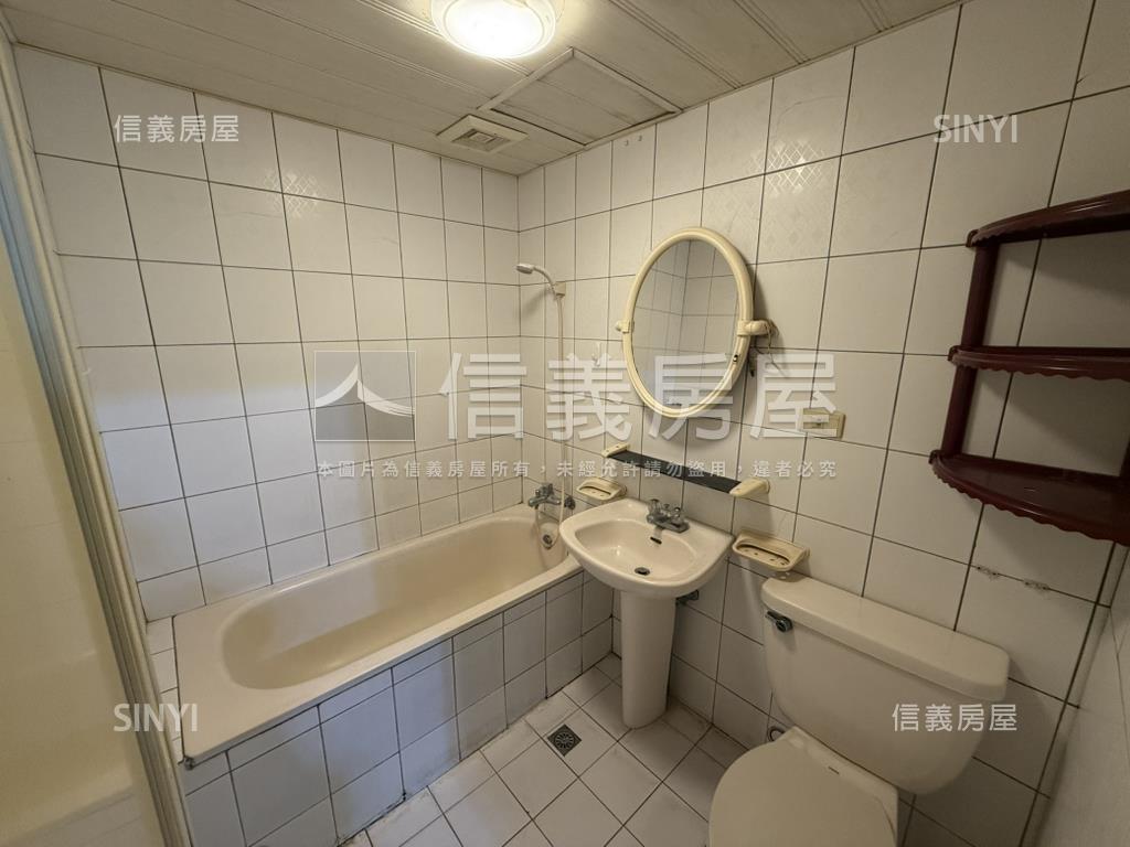 低公設台北天下四房房屋室內格局與周邊環境