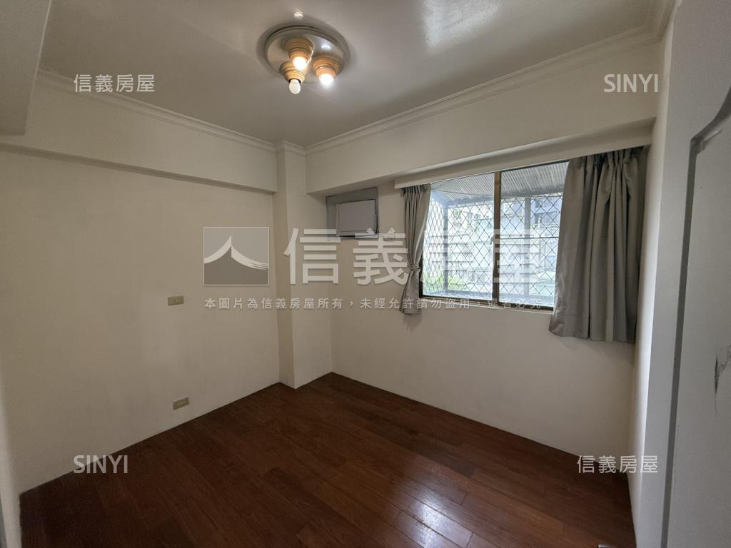 低公設台北天下四房房屋室內格局與周邊環境