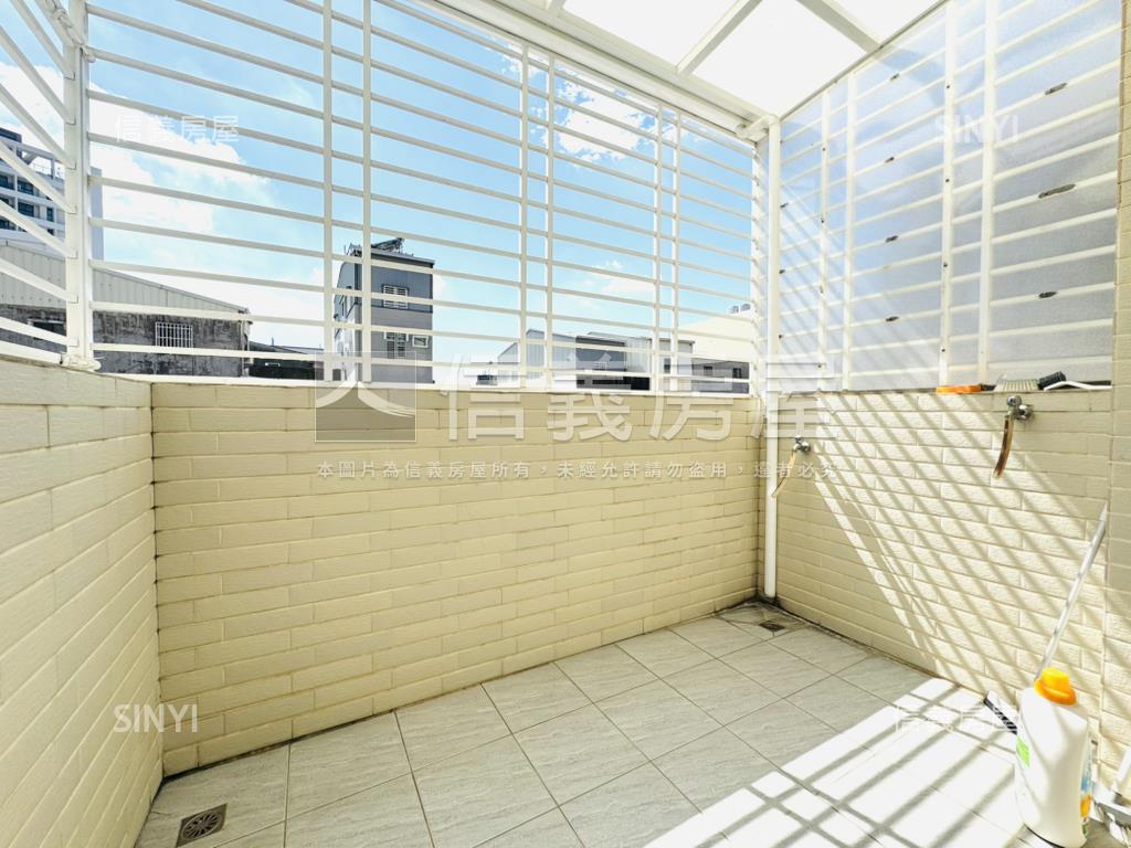 新化正市區傳統式透天房屋室內格局與周邊環境