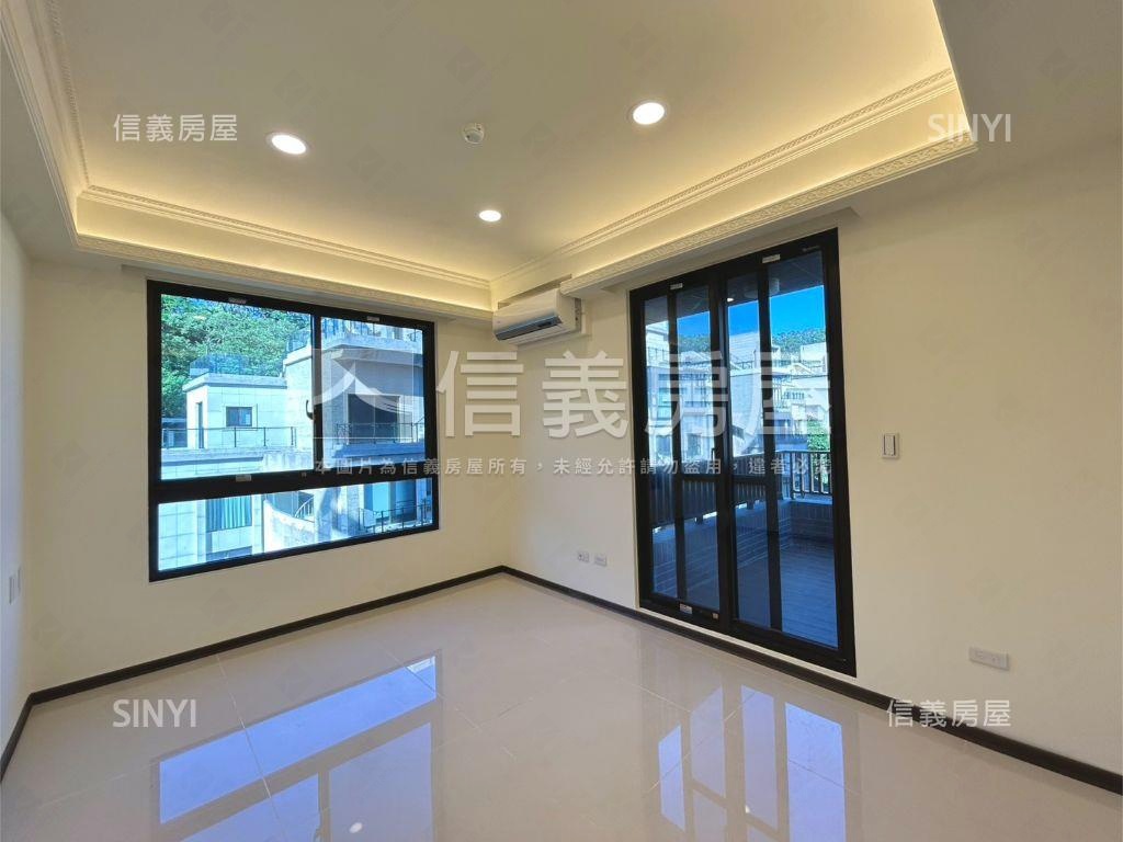ＷＥ康橋三房精品宅雙車位房屋室內格局與周邊環境