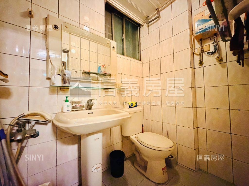 逢甲夜市．黃金店面．房屋室內格局與周邊環境