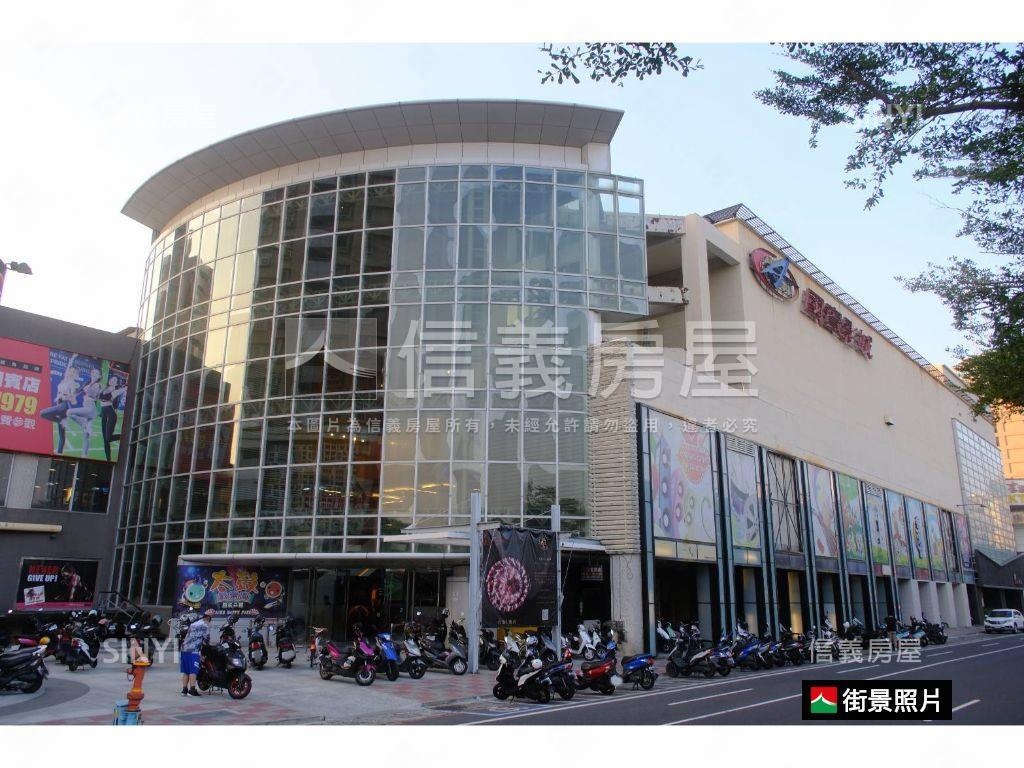 南紡平實角窗店面房屋室內格局與周邊環境