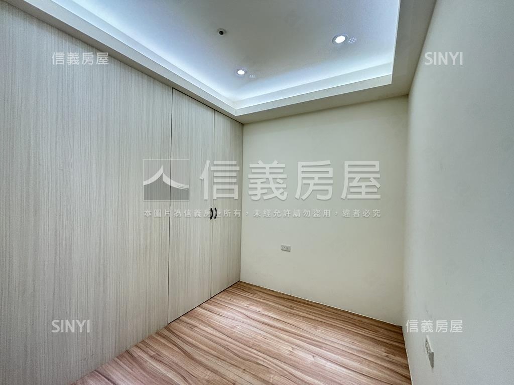 海洋都心三房車位房屋室內格局與周邊環境