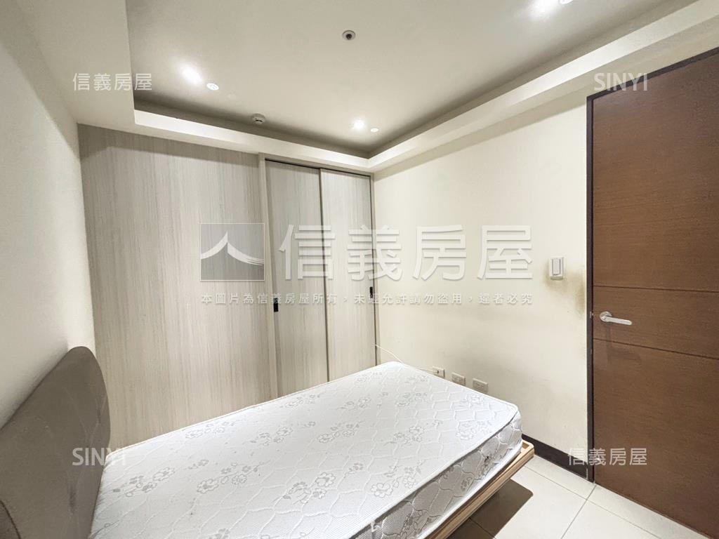 海洋都心三房車位房屋室內格局與周邊環境