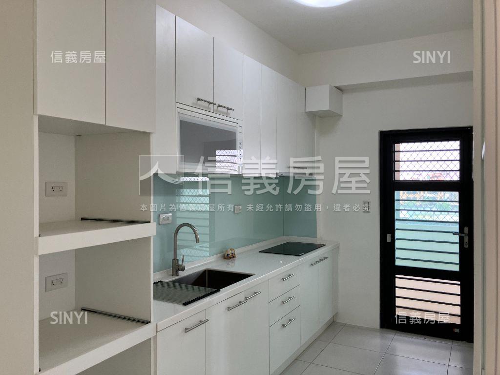 看見星鑽美妝三房公寓房屋室內格局與周邊環境