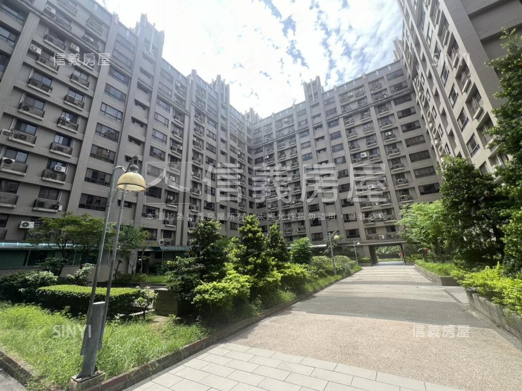 專任！仰望之星大三房車位房屋室內格局與周邊環境