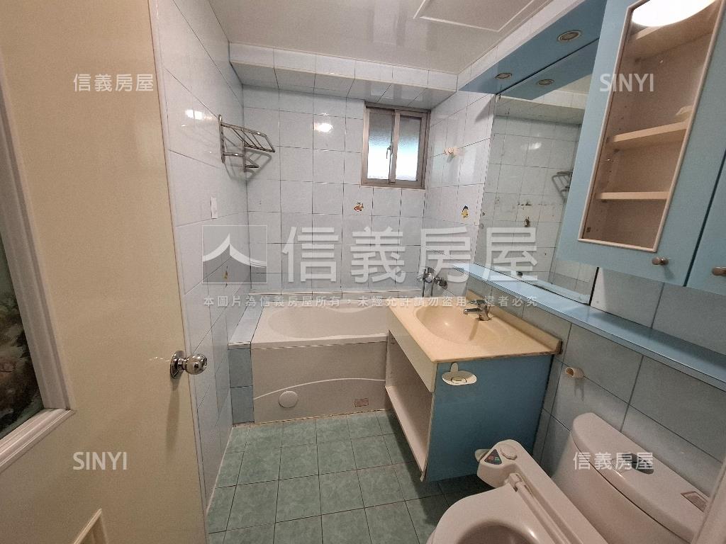 青年國宅漂亮三房房屋室內格局與周邊環境
