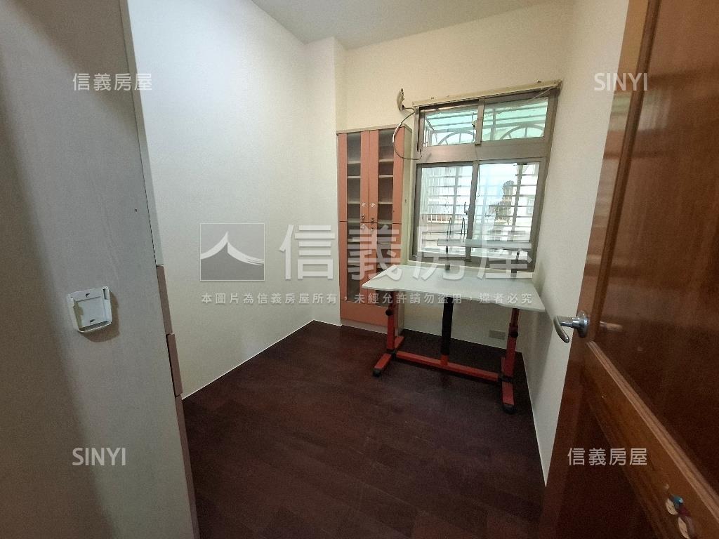 青年國宅漂亮三房房屋室內格局與周邊環境
