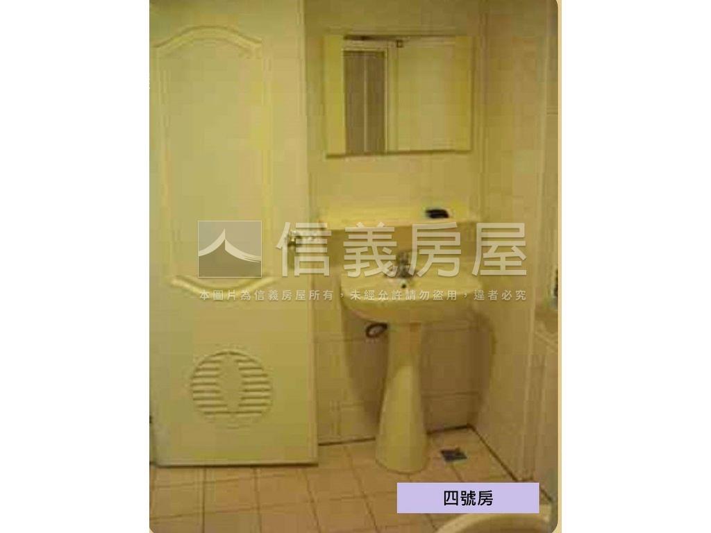 忠孝復興國泰景園地點棒房屋室內格局與周邊環境