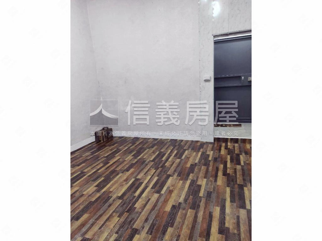 仁政街１樓店面房屋室內格局與周邊環境