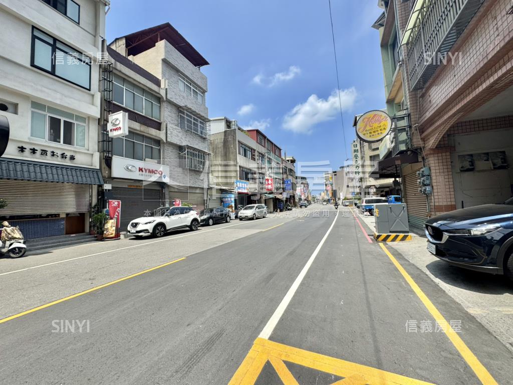 近捷運鳳山站整理三房房屋室內格局與周邊環境