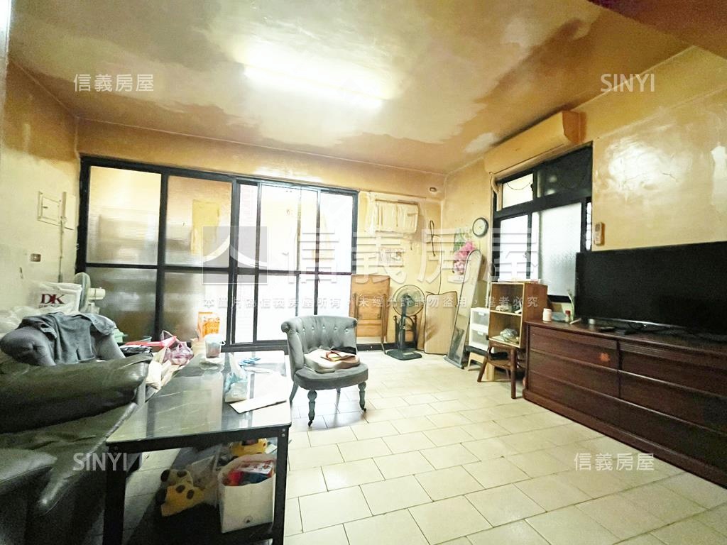 仁政街收租金店面房屋室內格局與周邊環境