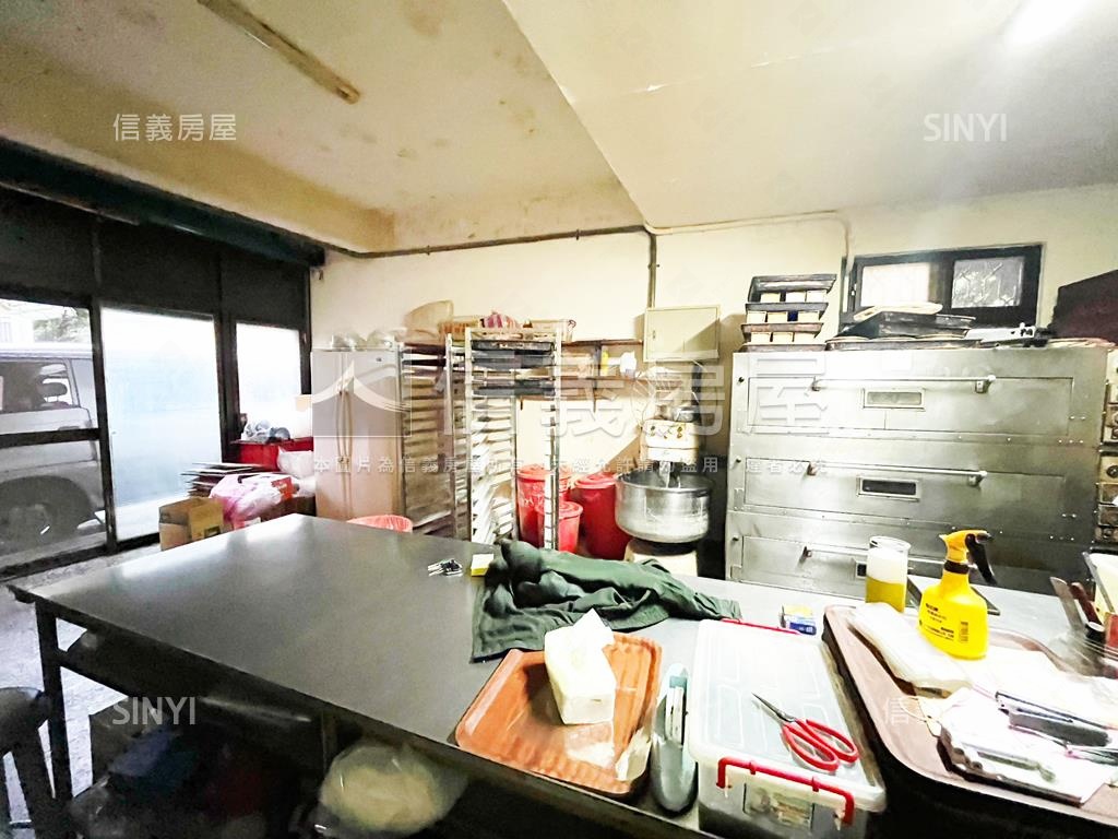 仁政街收租金店面房屋室內格局與周邊環境