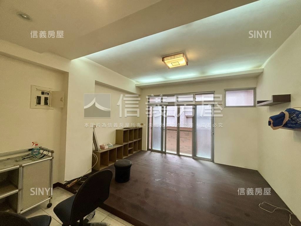 翡翠宮庭Ａ房屋室內格局與周邊環境