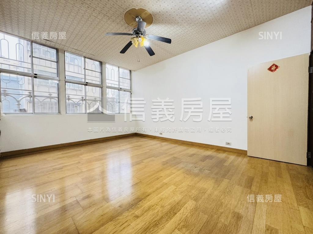 近中央公園文武正街三角窗房屋室內格局與周邊環境