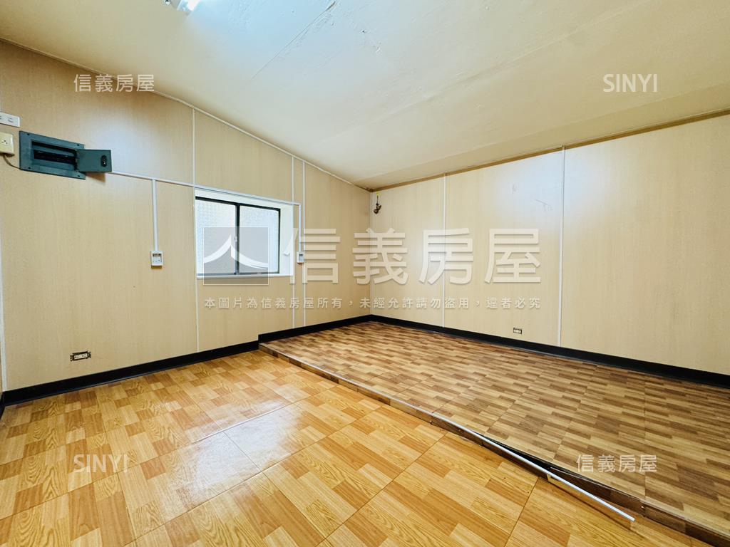 近中央公園文武正街三角窗房屋室內格局與周邊環境