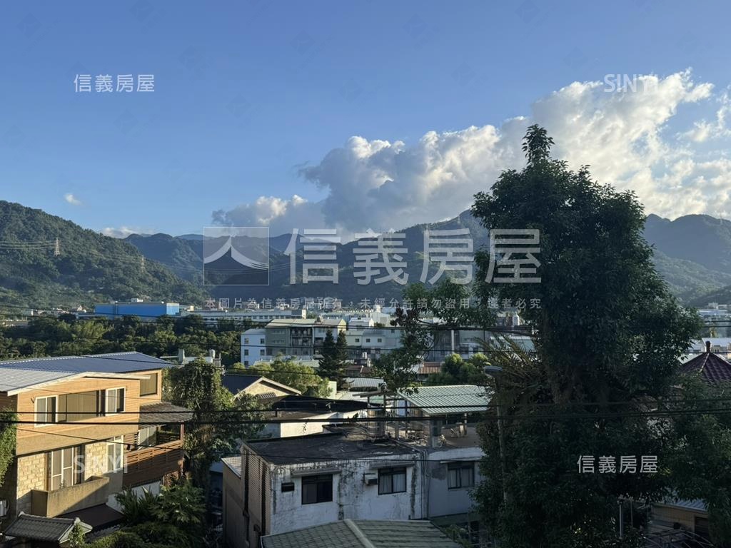 三峽區白雞國王山莊透天房屋室內格局與周邊環境