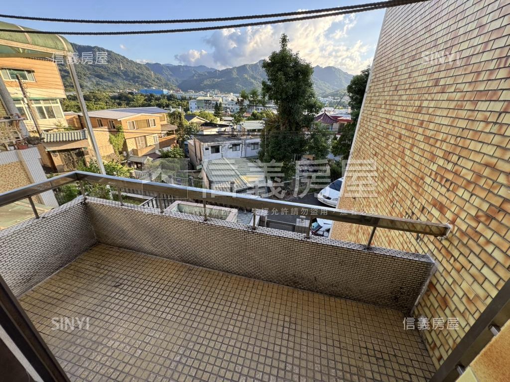 三峽區白雞國王山莊透天房屋室內格局與周邊環境